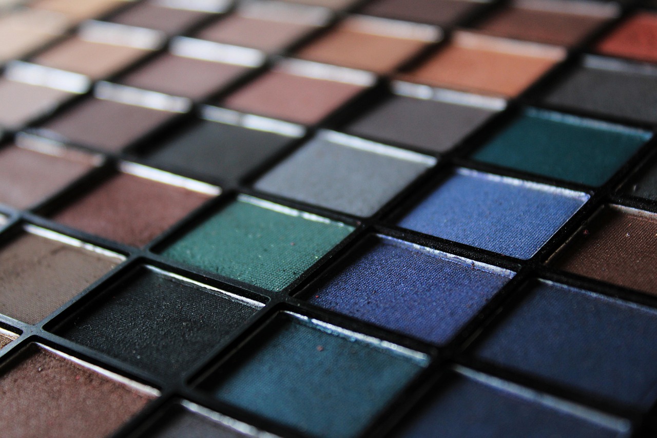 Eye shadow, cosmetics, color palette — User Forums and Communities Around TC Lottery